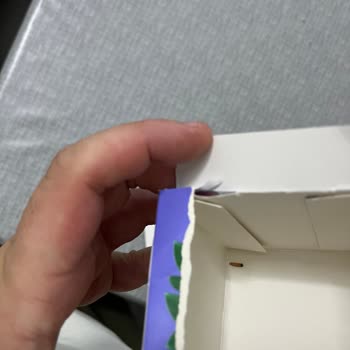 Kapalı Ambalajdan Kurt Çıkan Beyaz Çay Sağlık Endişesi Yarattı