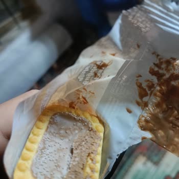 Çikolatalı Üründe Küf Sorunu ve İade Talebi