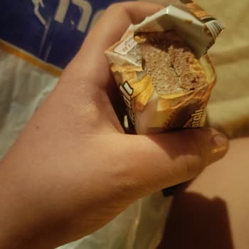 Çikolatalı Üründe Küf Sorunu ve İade Talebi