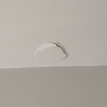 Binamızda Beton Patlamaları Ve Çözüm Eksikliği: Güvenlik Endişesi