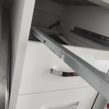 Smart Slide Rayların Tırnaklarının Kırılması Ve Destek Talebi