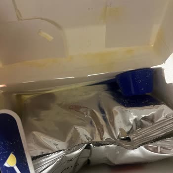 Açık Paketli Mama Teslimatı Ve Sağlık Riski