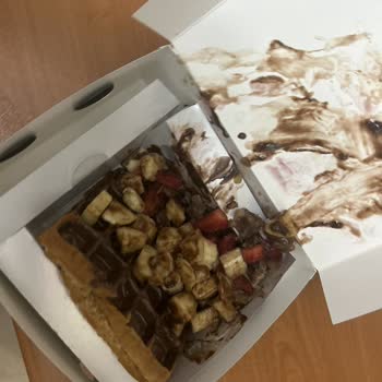 Yemeksepeti Soğuk Ve Dağılmış Waffle, İptal Ve Destek Sorunu: Ücret İadesi Talebi