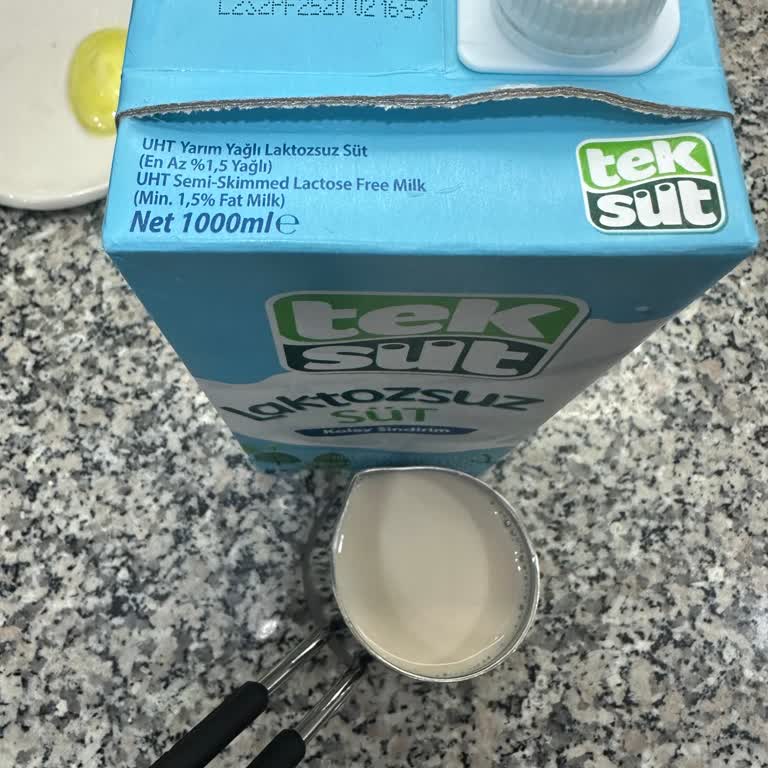 Aldığım Laktozsuz Süt Kahverengi Çıktı, Değişim Veya İade İstiyorum