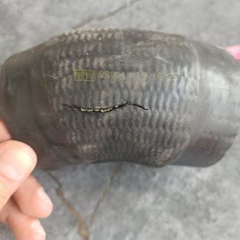 Aldığım Turbo Hortumu 5 Bin Kilometre Dolmadan Patladı, Muhatap Bulamıyorum