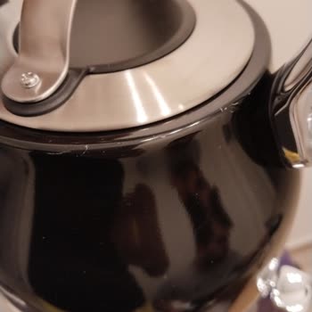 Ajet İle Uçuş Sonrası Valiz Kaybı Ve Hasarlı Eşyalar Nedeniyle Büyük Mağduriyet