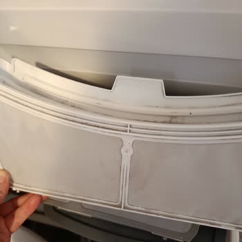 Grundig Kurutma Makinesi: Uzayan Program Süreleri, Kıyafetlerde Küçülme Ve Yetersiz Servis Hizmeti