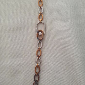 Kullanılmamış Swarovski Bileklik Kutusunda Karardı Ve Paslandı, Mağaza Yardımcı Olmuyor