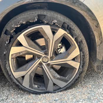 Renault Austral Aracımda Lastik Faciası ve Servis İlgisizliği