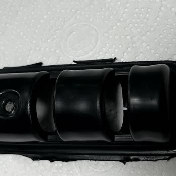 Katlanır Kamp Sandalyesinin Sırt Dayama Parçası Aniden Kırıldı Garanti Belgesi Yok