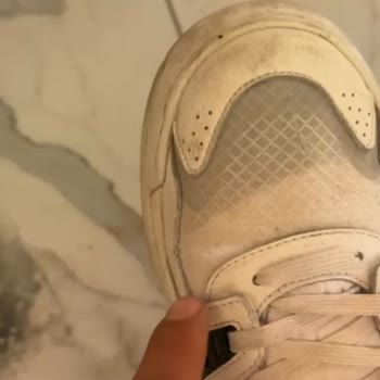 Lacoste Ayakkabım Kısa Sürede Yırtıldı, Garanti Reddi Mağduriyet Yarattı