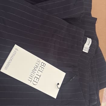 Eksik Parçalı Ürün Ve Yetersiz Çözüm: Stradivarius Pantolon Alışverişimde Yaşadığım Sorun