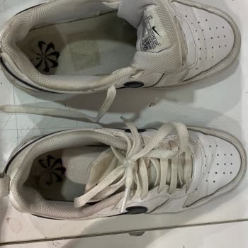 Aldığım Nike Ayakkabıda Batma Ve Koku Sorunu, Çözüm Sunulmuyor