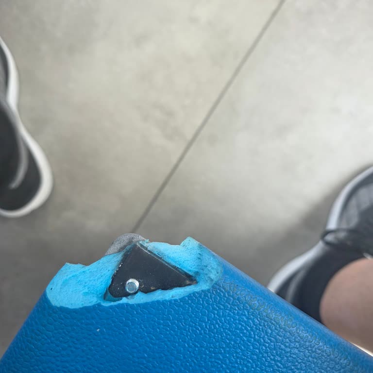 Gaziantep Havalimanı Koltukları Yolcular İçin Tehlike Saçıyor