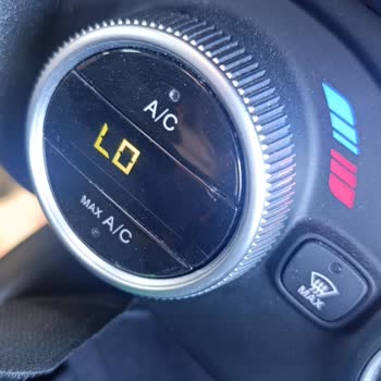 Fiat Aracımda Tekrar Eden Kadran Camı Çatlağı Ve Garanti Sorunu