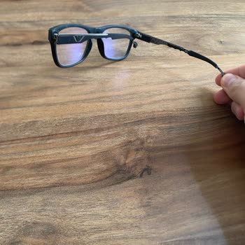 Emporio Armani Gözlük Kısa Sürede Kullanılamaz Hale Geldi, Değişim İstiyorum!