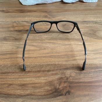 Emporio Armani Gözlük Kısa Sürede Kullanılamaz Hale Geldi, Değişim İstiyorum!