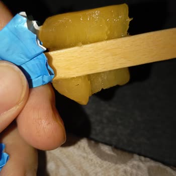 Algida Gökkuşağı Dondurmasında Hijyen Şoku: İçinden Siyah Kirler Çıktı