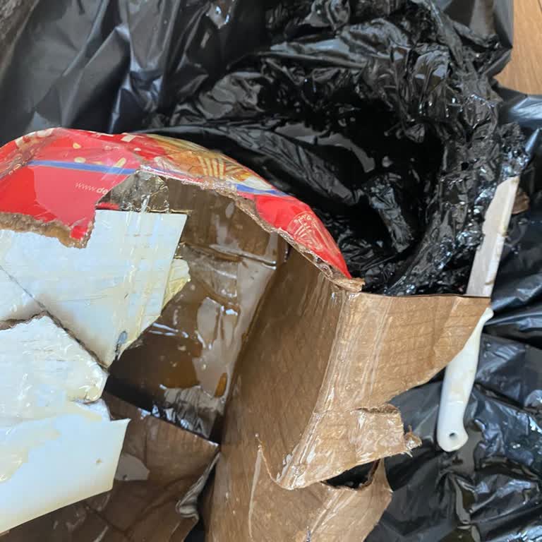 Kargom Zarar Gördü, Maddi Zararım Karşılanmadı Ve Müşteri Hizmetleri Yetersiz Kaldı