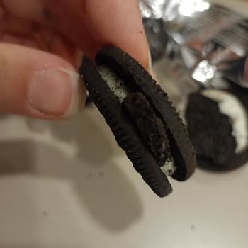 Aldığım Oreo Bisküviler Kırık Ve Yarım Çıktı!