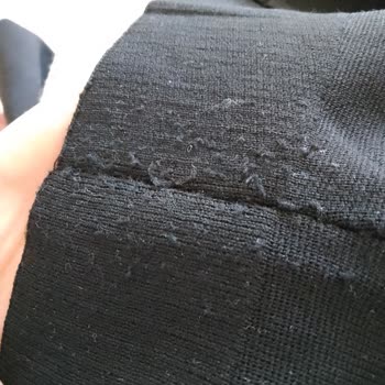 İlk Kullanımda Tüylenen Ve Genişleyen Kıyafetlere Çözüm Sunulmadı