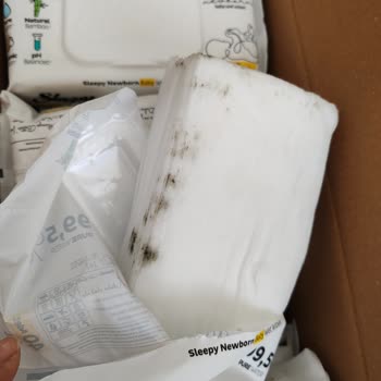 Küflü Ve Kötü Kokulu Islak Mendil Nedeniyle Mağduriyet