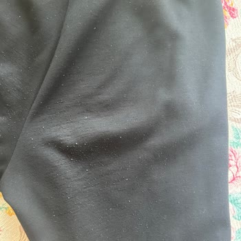 Kısa Sürede Tüylenen Eşofman Altı Mağduriyeti