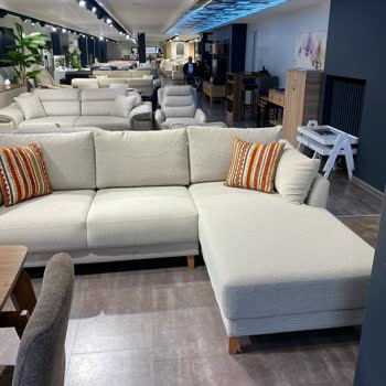 Koltuk Takımında Kumaş Hatası Ve Yetersiz Servis Desteği