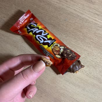 Canga Çikolatanın İçinden Yabancı Madde Çıkması