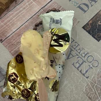 Magnum Beyaz Dondurmadan İki Ekstra Çubuk Çıkması Hijyen Endişesi Yarattı