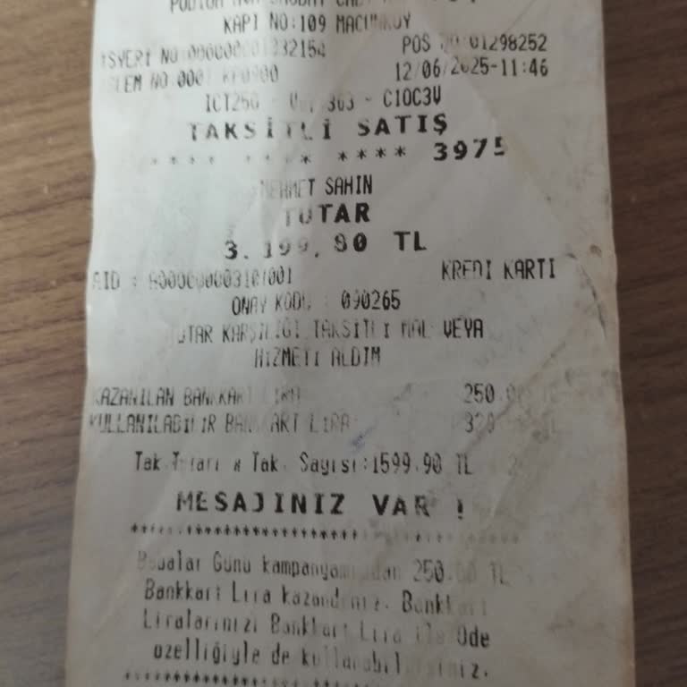 İlk Yıkamada Solan Gömlek Ve İlgisiz Mağaza Yetkilileri