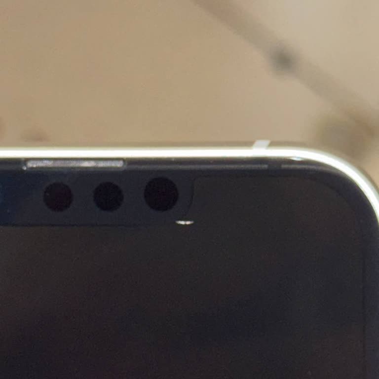 Aldığım İphone 13'te Çizik Var, Mağaza Ve Müşteri Hizmetlerinden Dönüş Alamıyorum