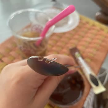 Kırık Tatlı Kabı Ve Eksik Ürünler Nedeniyle Yaşanan Sorun