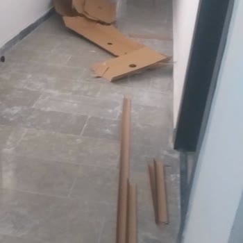 Kırık Baza Teslimatı Ve Çalışanların Saygısız Tutumu Mağduriyet Yarattı