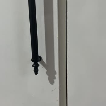 Sıfır Diye Alınan Dolap Kullanılmış Ve Hasarlı Çıktı Çözüm Sunulmuyor