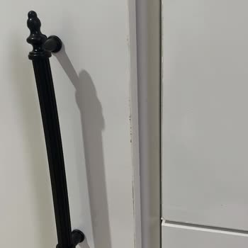 Sıfır Diye Alınan Dolap Kullanılmış Ve Hasarlı Çıktı Çözüm Sunulmuyor