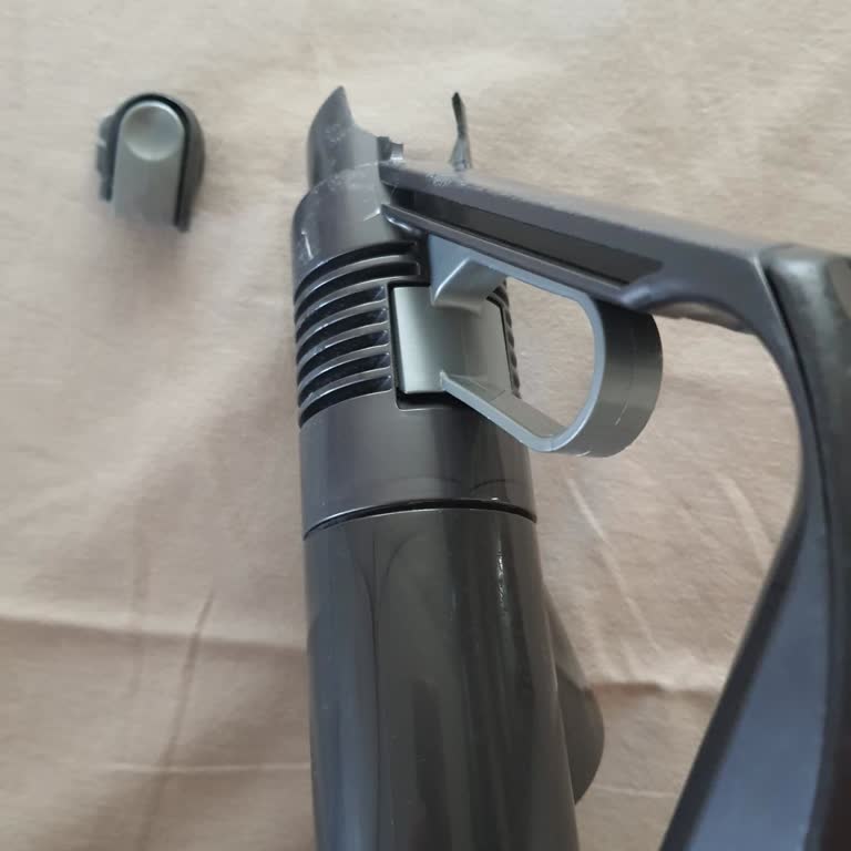 Dyson Süpürgem İçin 2 Aydır Parça Bekliyorum, Çözüm Sunulmuyor