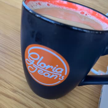 Gloria Jean's Coffees Ekstra Ücret, İlgisiz Hizmet ve Hijyen Sorunlarıyla Hayal Kırıklığı