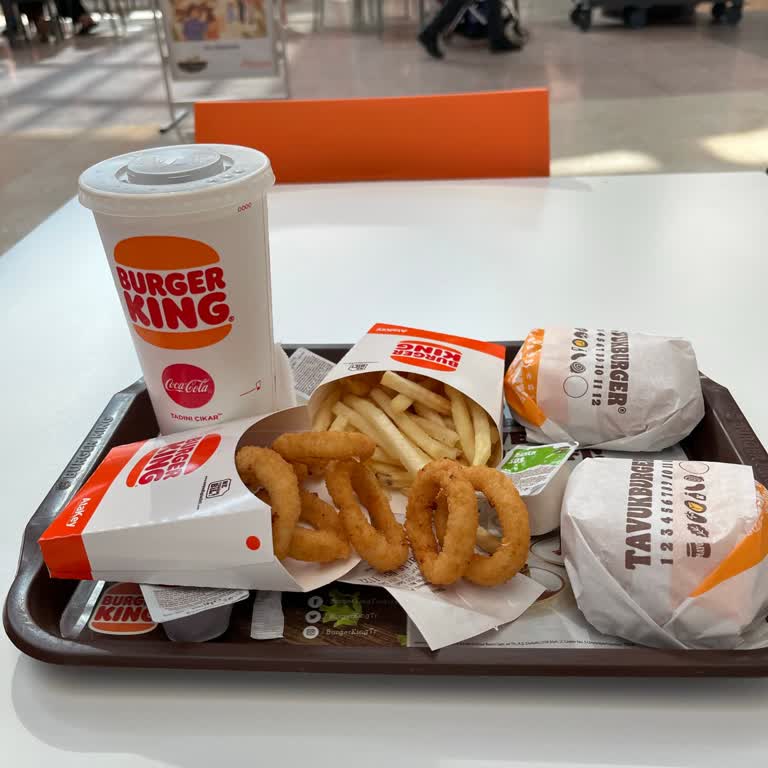 Burger King Tavuk Burger İçeriği Eksik Ve Kalitesizdi