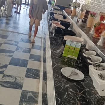 Hijyen Sorunları Ve İlgisizliğe Rağmen Otel Değişikliği Sağlanmadı