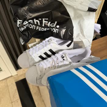 Aldığım Adidas Ayakkabı Defolu Çıktı, İade Ve Çözüm Bekliyorum