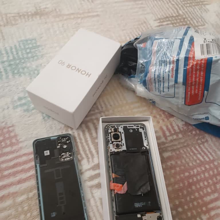 Garanti Kapsamında Onarılmayan Telefon Ve İade Edilmeyen Ücret