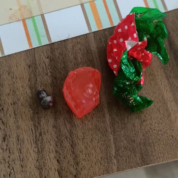 Şeker Paketinden Vida Çıktı, Dişim Kırıldı: Mağduriyetim Giderilmiyor