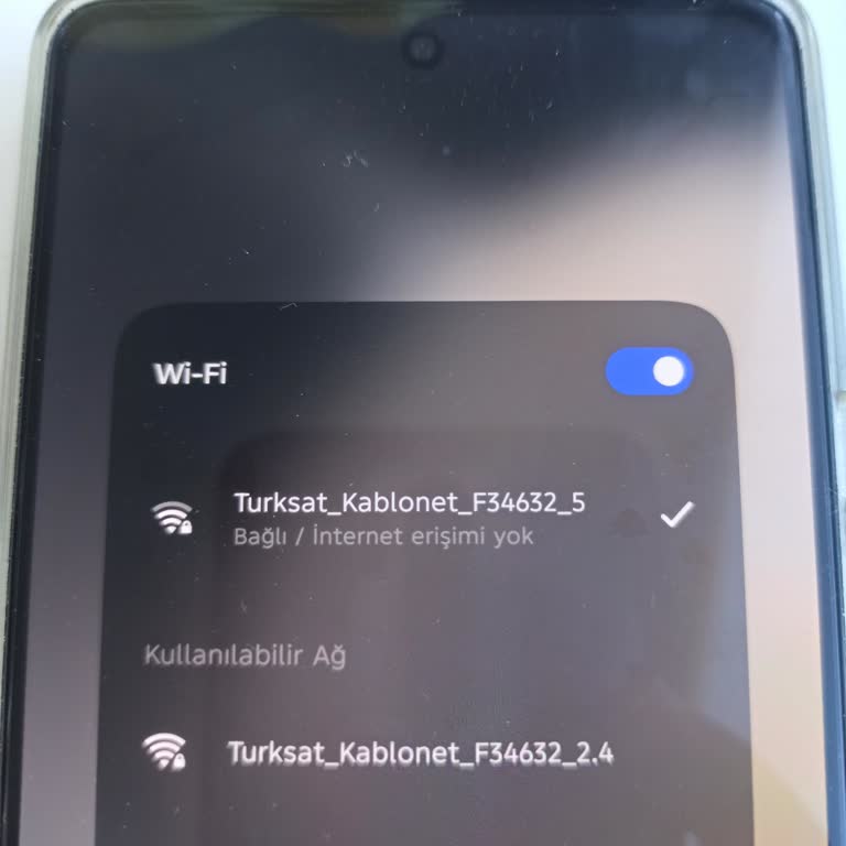 Sürekli İnternet Kesintisiyle Mağduriyet Yaşıyorum, Çözüm Bekliyorum