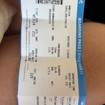 Ajet Uçuşunda Uzun Süreli Gecikme Ve Yetersiz Bilgilendirme Nedeniyle Mağduriyet