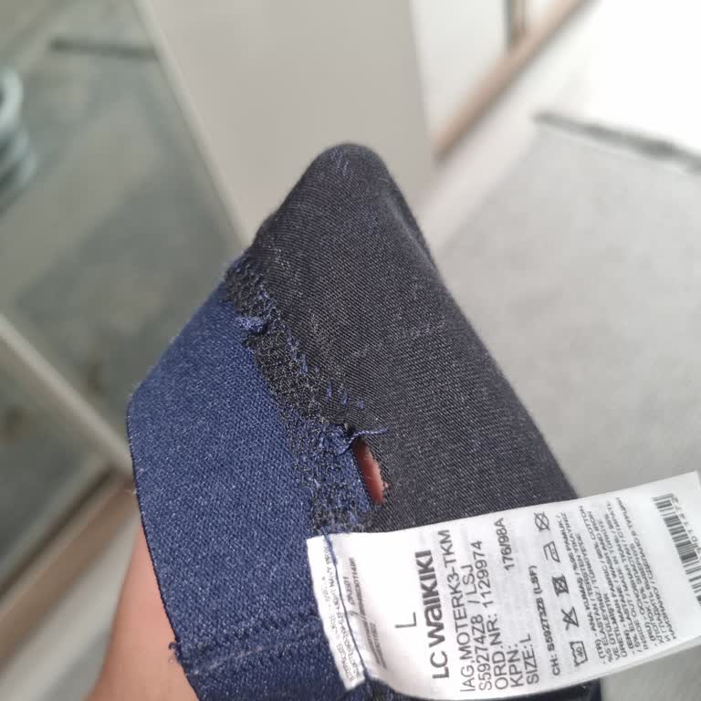 Aldığım Sıfır Boxer'da Dikiş Problemi Ve Yırtık Çıktı, Mağdur Oldum