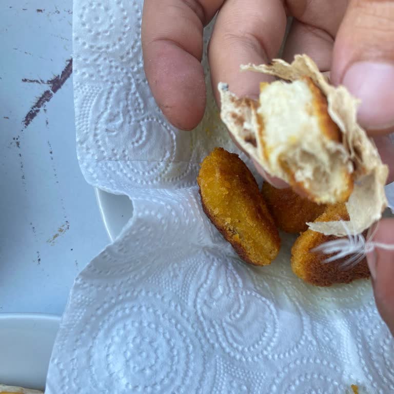 Aldığım Piliç Nugget Ürününde Tavuk Tüyü Çıktı