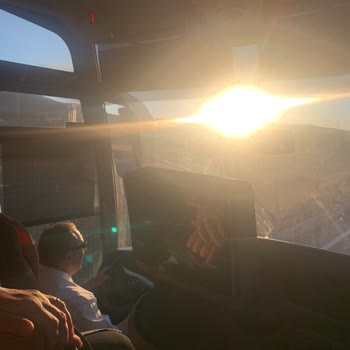 Yolcu Talebine Duyarsız Sürücü Ve Güneşlik Sorunu Nedeniyle Yaşanan Rahatsızlık