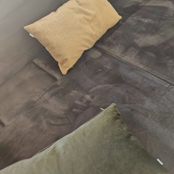 Koltuk Takımıyla Uyumlu Kırlent Kılıfı Gönderilmedi, Ücret Talep Ediliyor