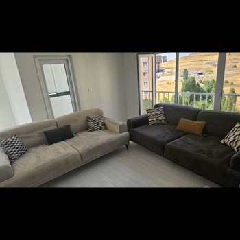 Koltuk Takımıyla Uyumlu Kırlent Kılıfı Gönderilmedi, Ücret Talep Ediliyor